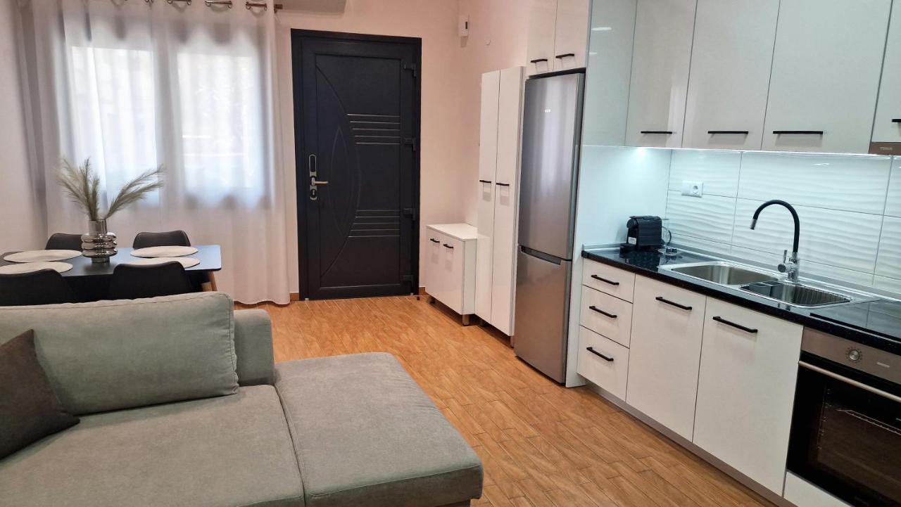 Pg Luxury Apartment *